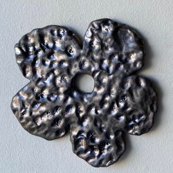 Metallic flowers
