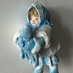 Куколка с куколкой