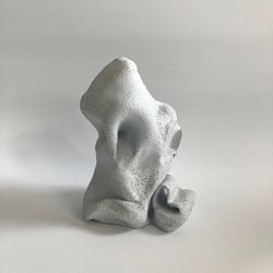 Скульптура "Мать"