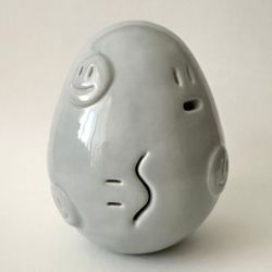 Яйцо серое