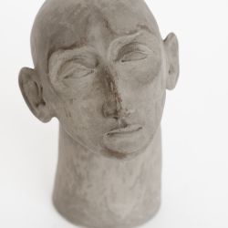 Голова на длинной шее "Contemplation 02"
