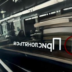 Контакт