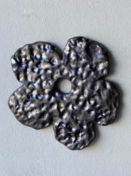 Metallic flowers