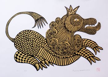 Резной лев