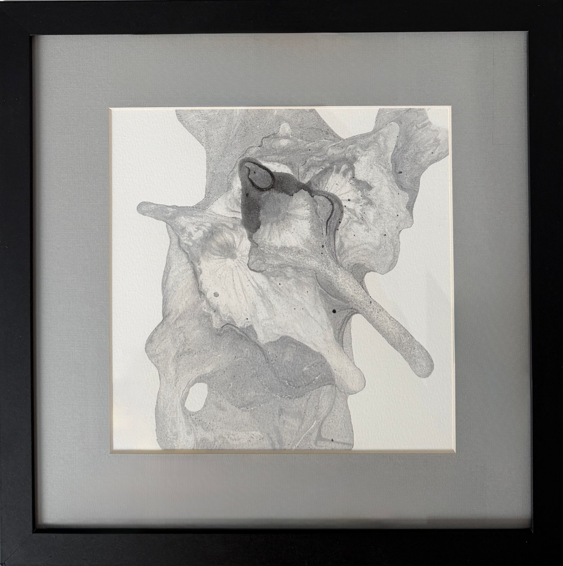 Виктория Марченко (Авторская графика - 
                  30 x 30 см) Black flow