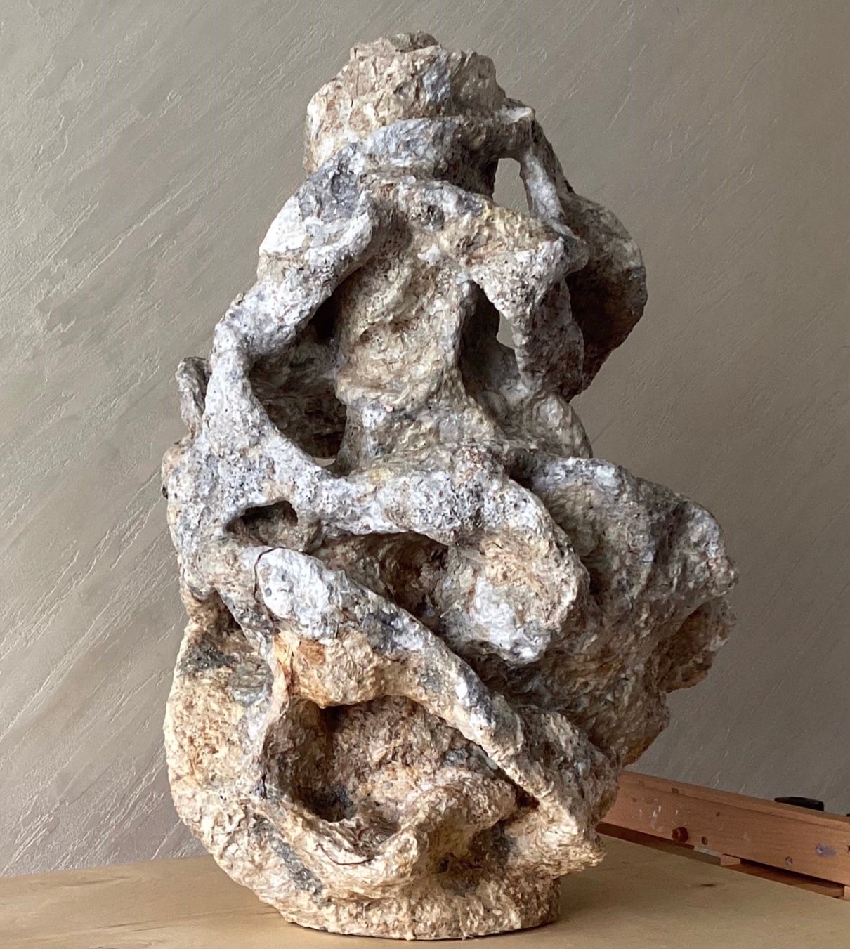 Елена Надточиева (Скульптура - 
                  30 x 65 см) Мицелии 2