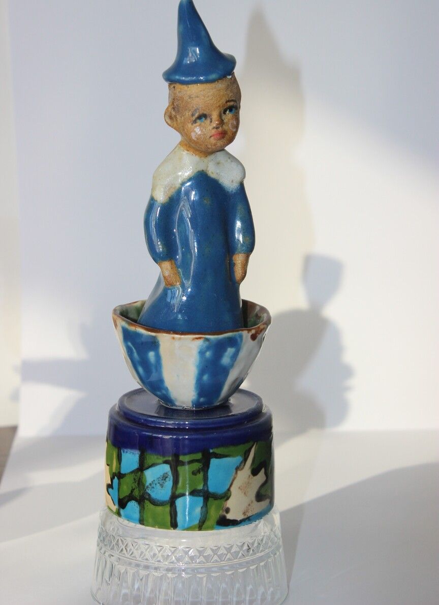 Валентина Пушкарская (Скульптура - 
                  15 x 33 см) Как собрать волшебника