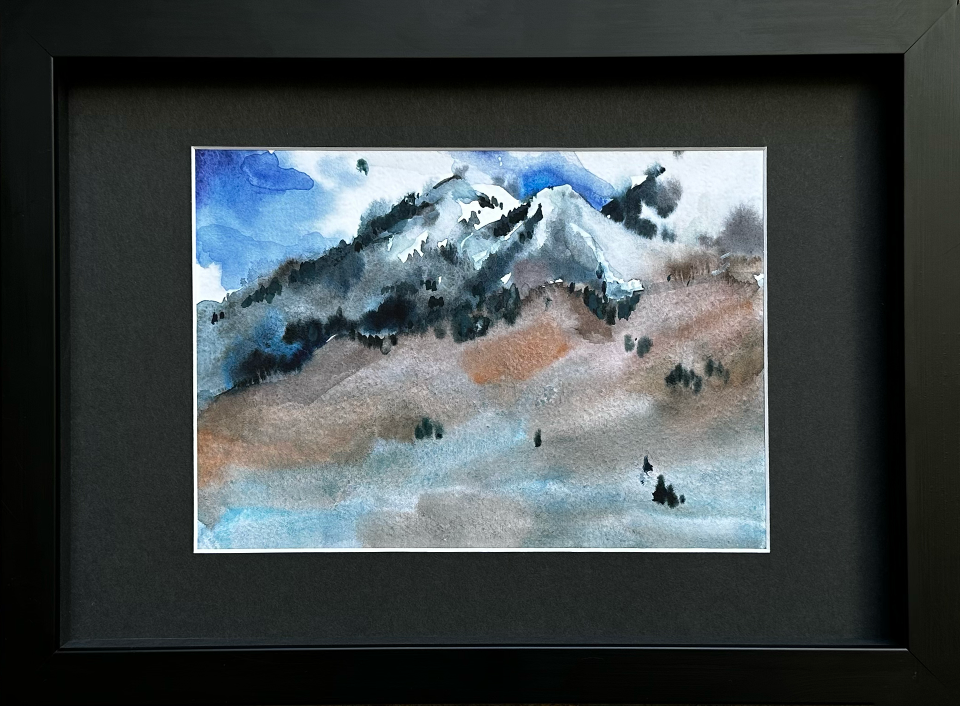 Алина Буглеева (Авторская графика - 
                  31 x 24 см) Горы, застывшие в синеве