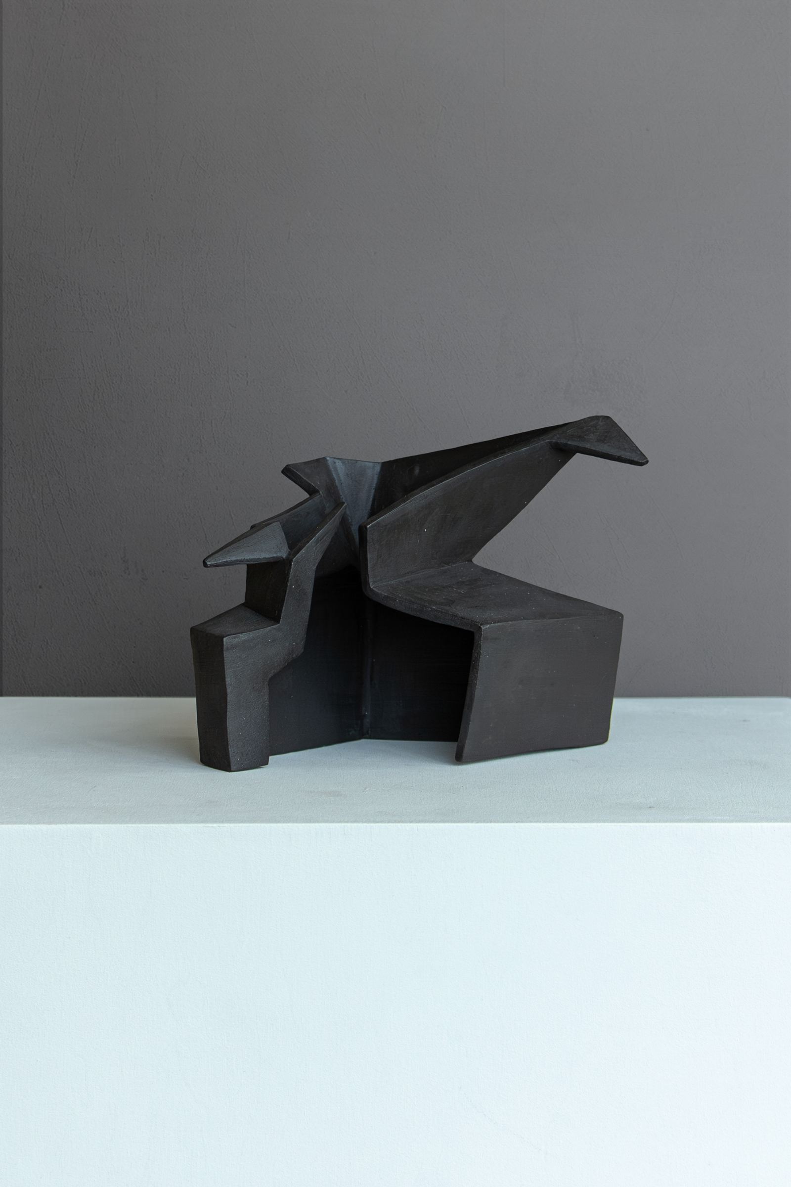 Татьяна Карпова (Скульптура - 
                  14 x 14 см) Геометрия №1