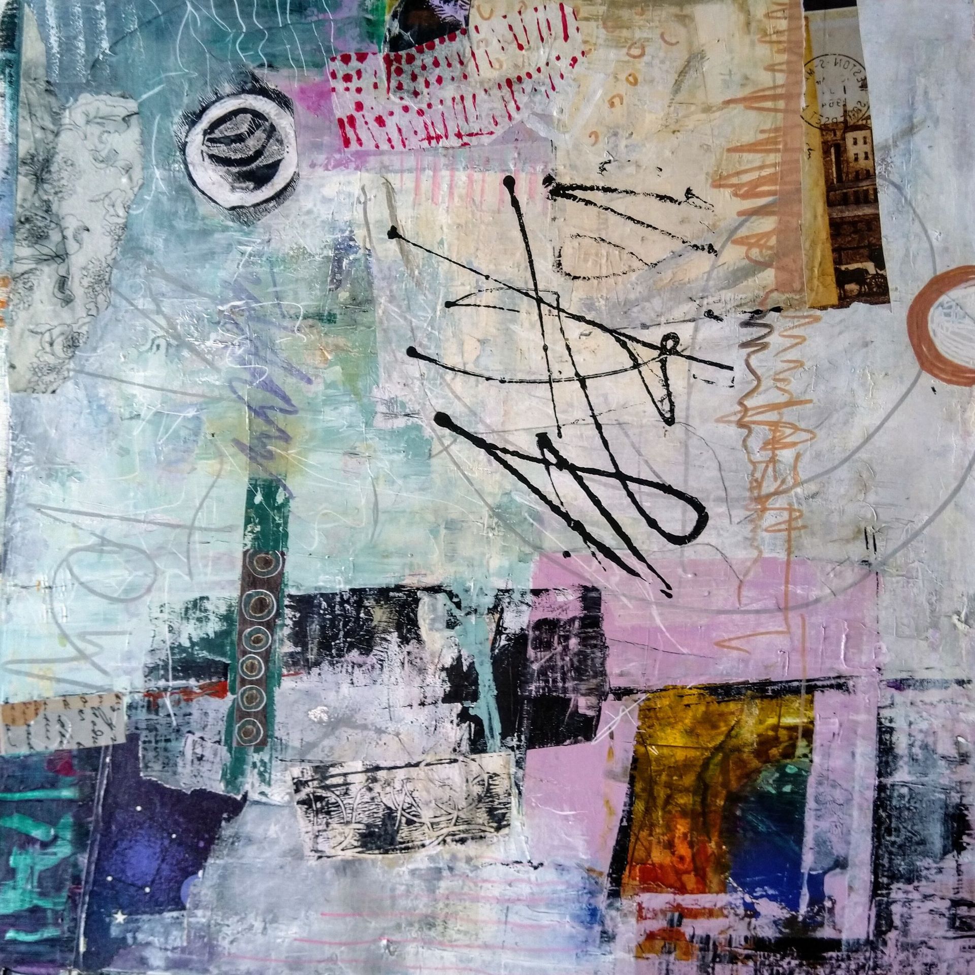 Каринэ Андриасян (Коллаж / ассамбляж - 
                  40 x 40 см) Exhilarated