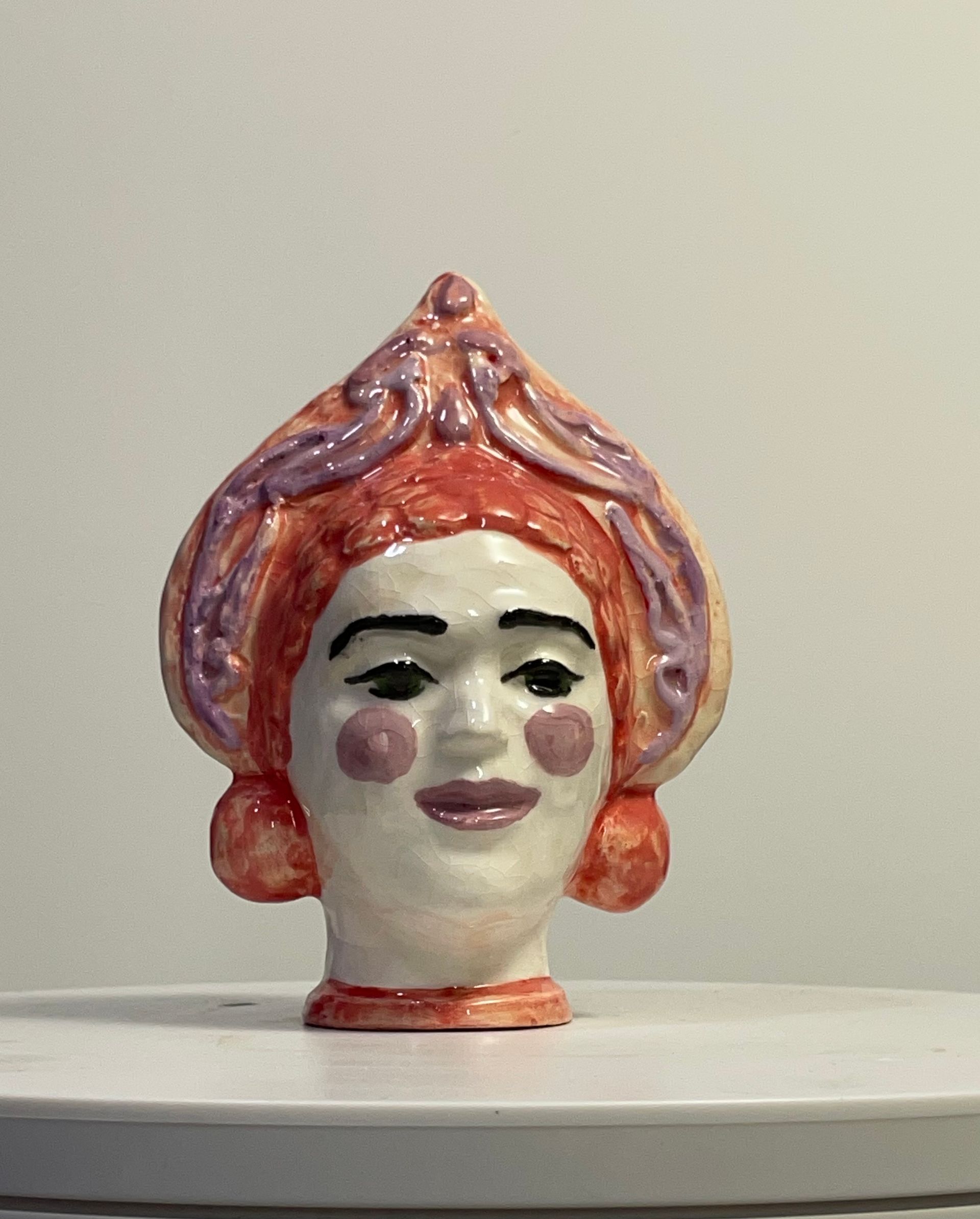 Екатерина Батаева (Скульптура - 
                  14 x 15 см) Несмеяна