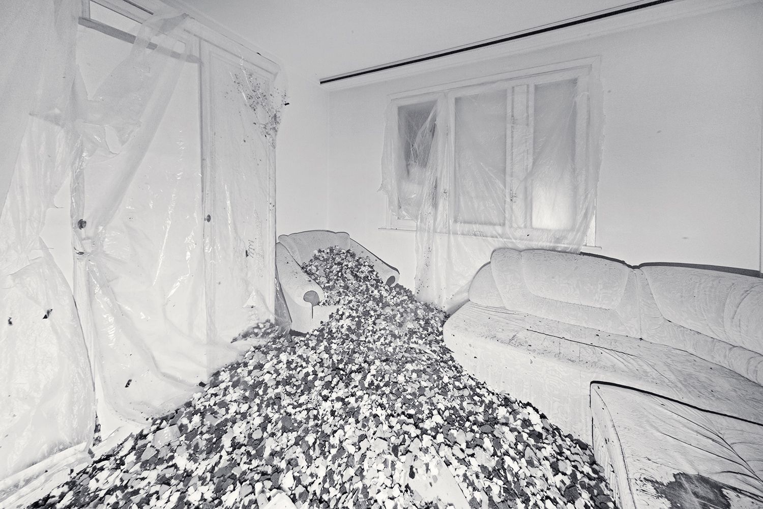 Ирина Иванникова (Фотография - 
                  30 x 45 см) Ирина Иванникова. Ремонт IX. 30х45