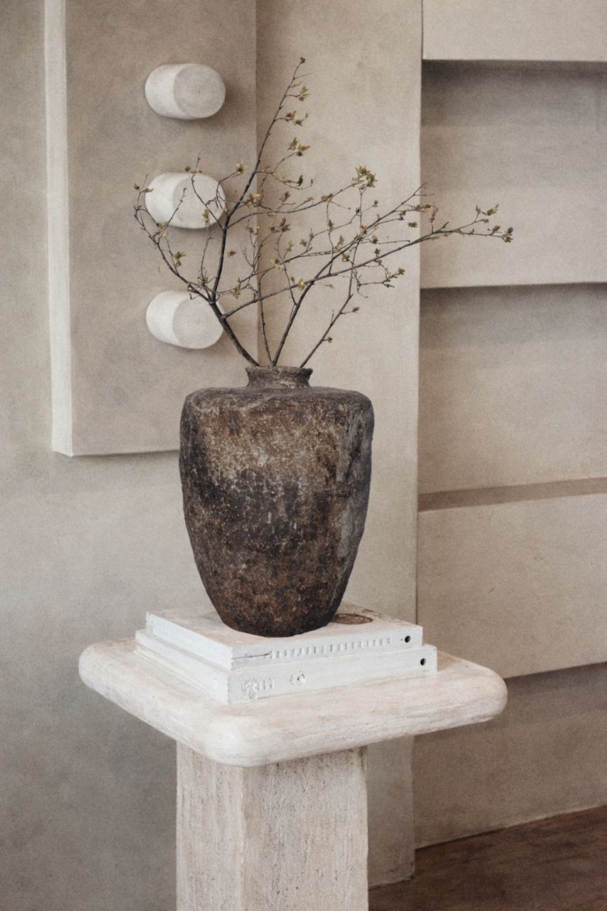 Алина Егорова (Скульптура - 
                  22 x 32 см) Ваза "Wabi Sabi" шамотная