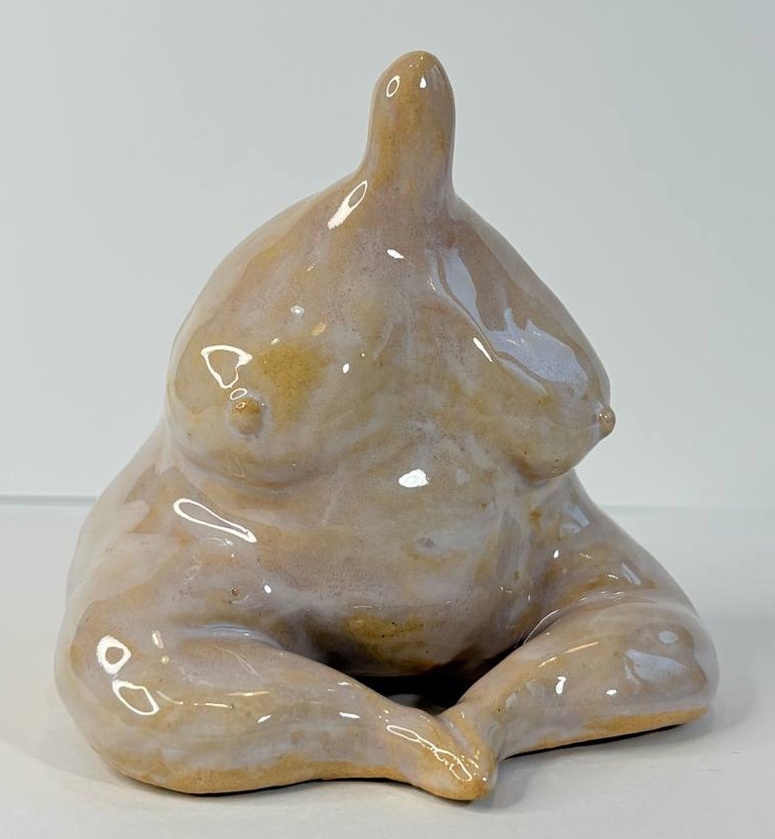 Тася Василькова (Скульптура - 
                  8.5 x 8.5 см) Спокойствие