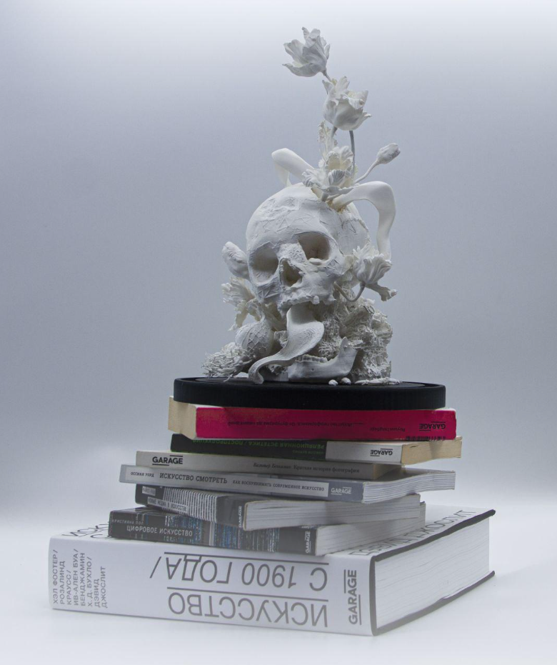Андрей Шкарин (Скульптура - 
                  20 x 30 см) Из серии реликвий