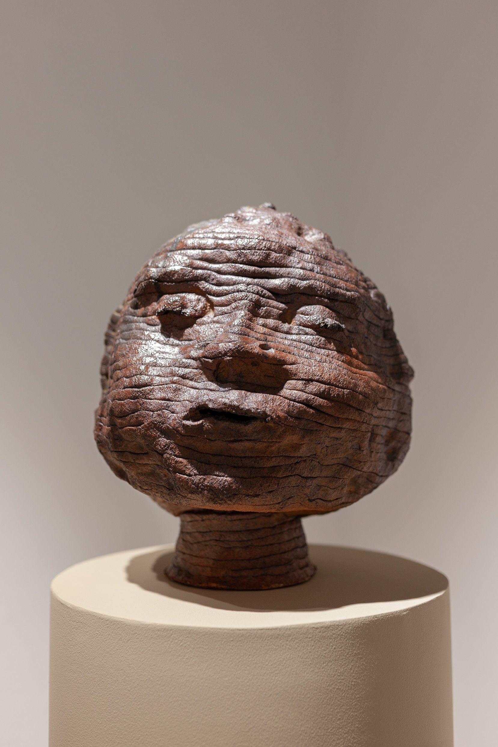 Алена Кость (Скульптура - 
                  34 x 34 см) Голова N4