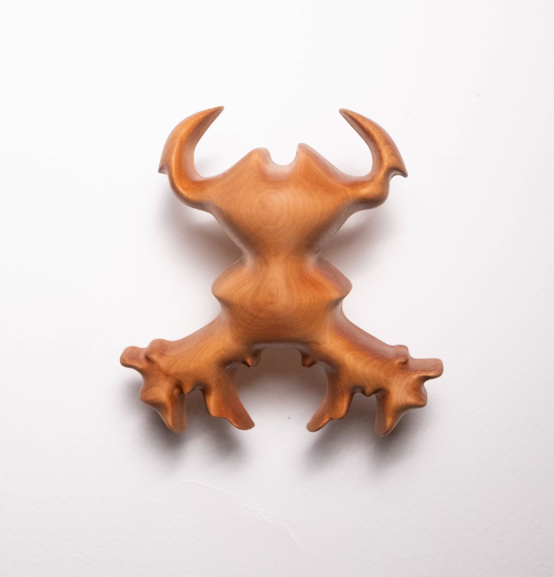 Дарья Растунина (Объект - 
                  18 x 18 см) Без названия