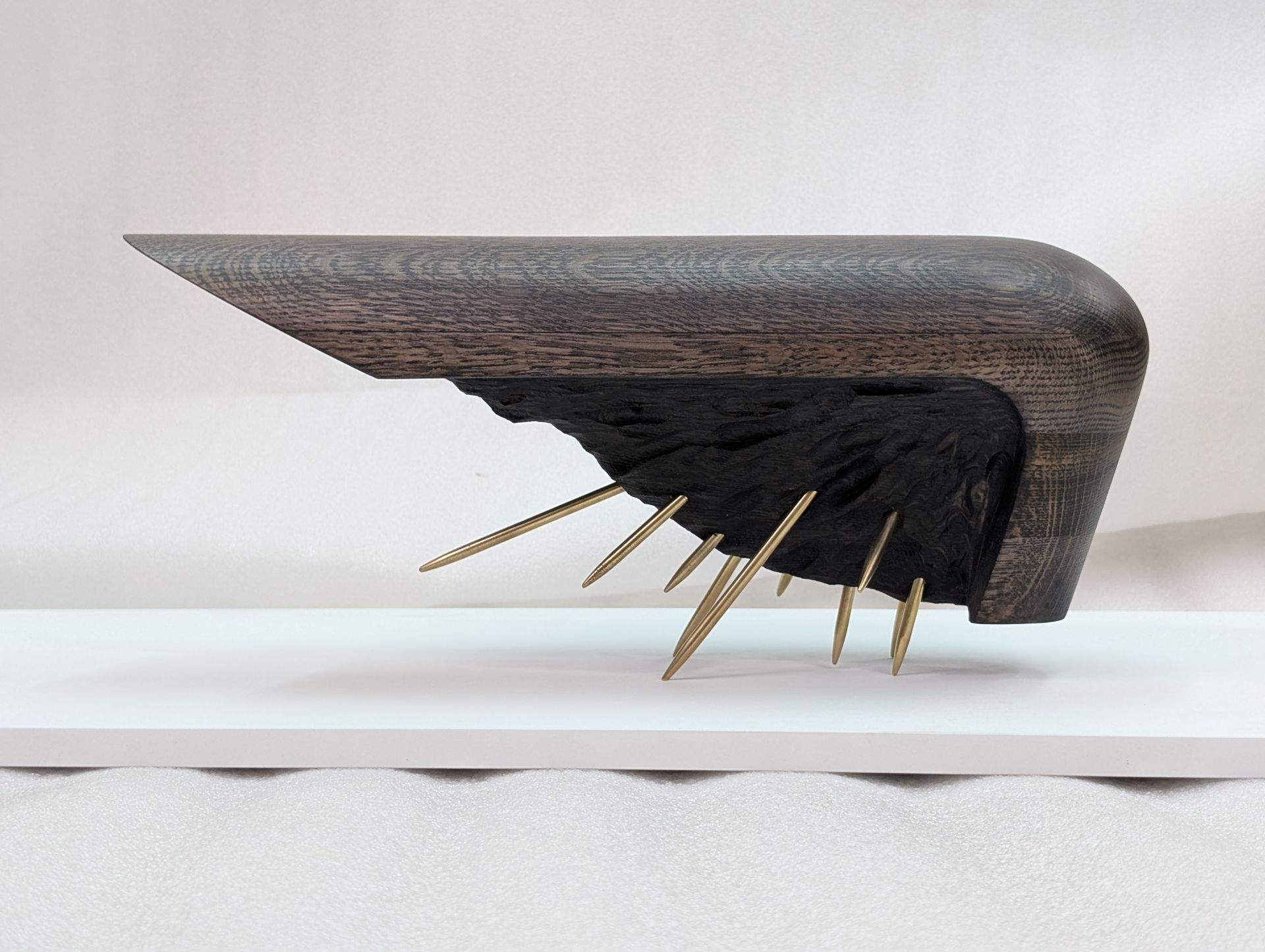 Петр Бизар (Скульптура - 
                  46 x 20 см) Insect