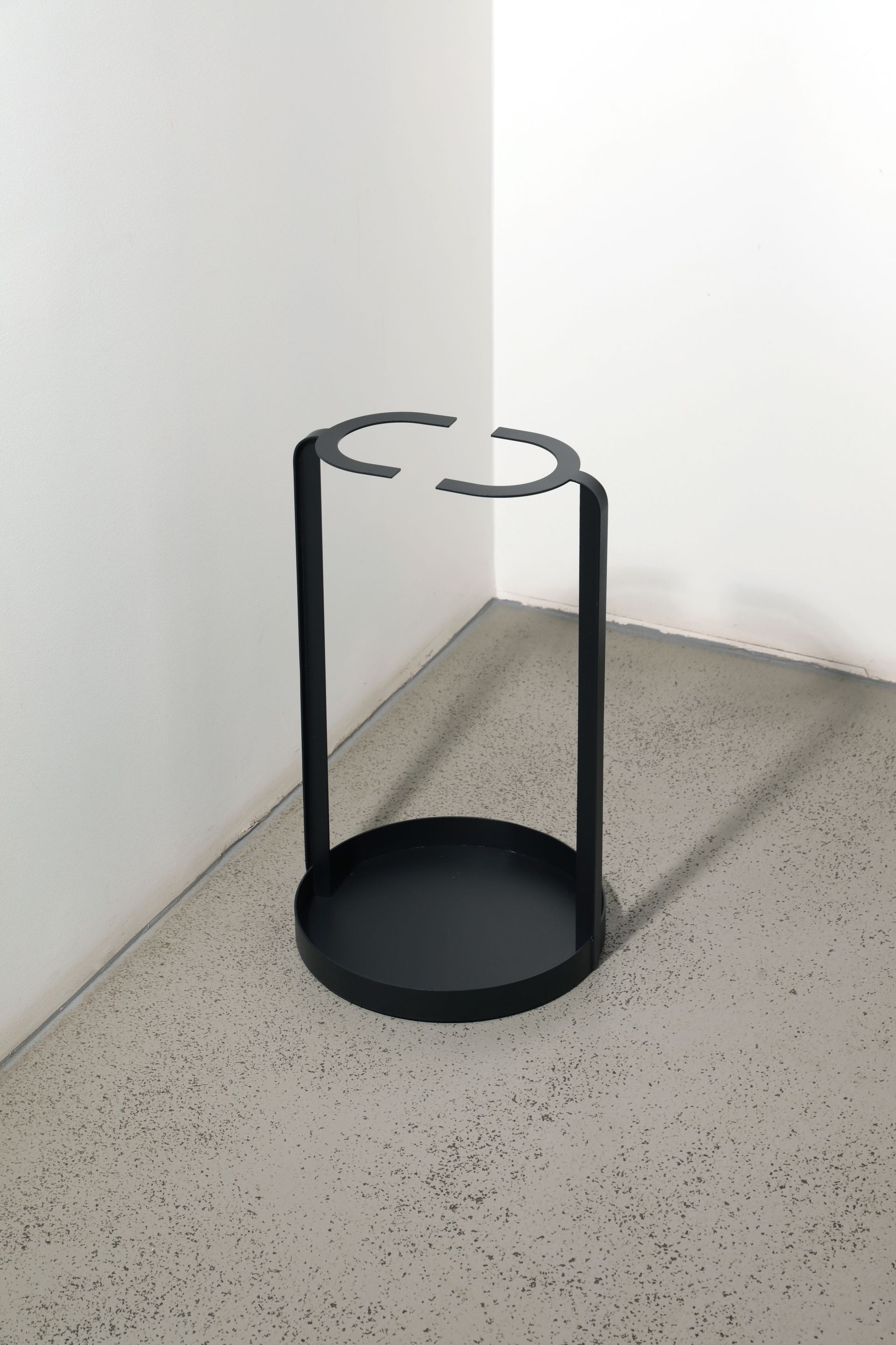Ekaterina Vagurina (Объект - 
                  30 x 50 см) Подставка для зонтиков "Umbrella Stand Holder Z1" черная