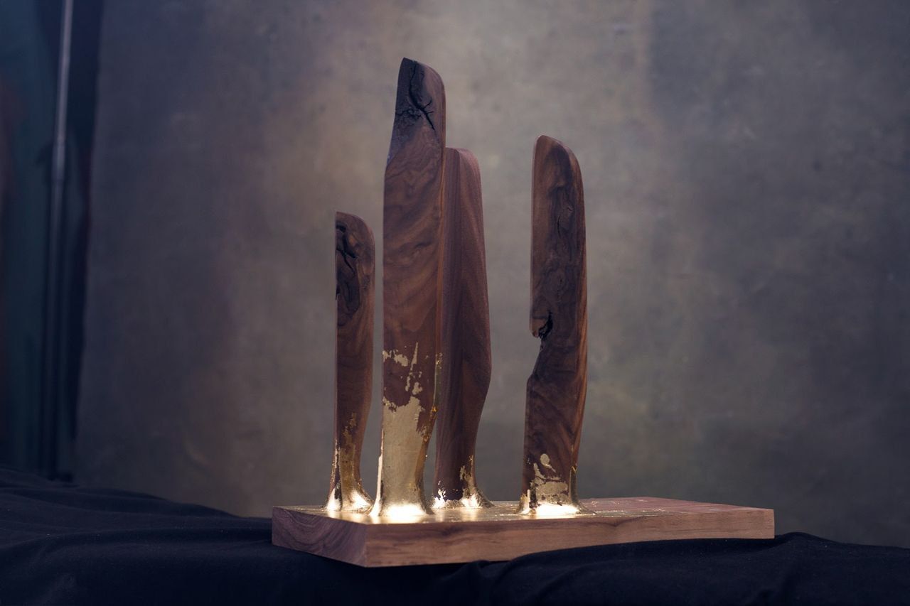 Петр Бизар (Скульптура - 
                  37 x 32 см) Plenty