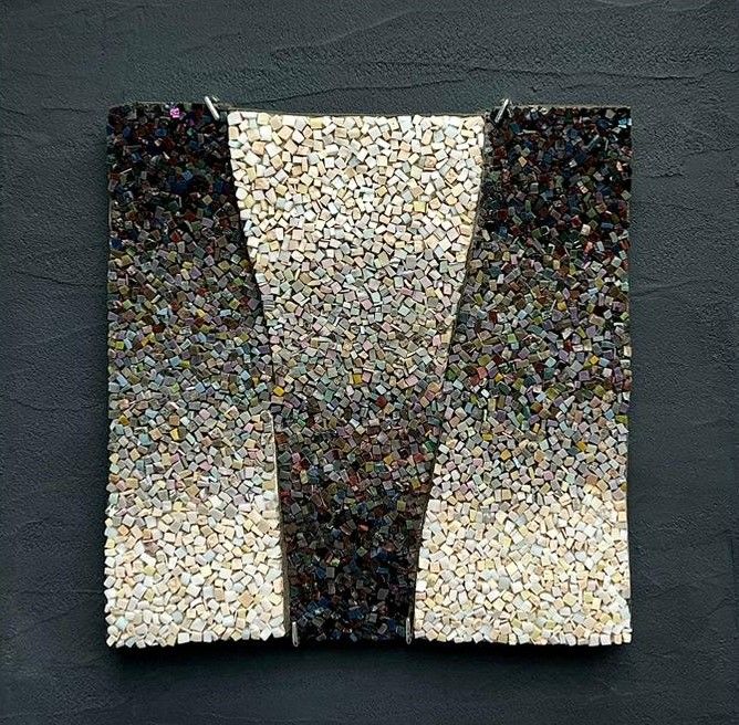 Лариса Бабкина (Объект - 
                  33.5 x 33.5 см) Абстракция