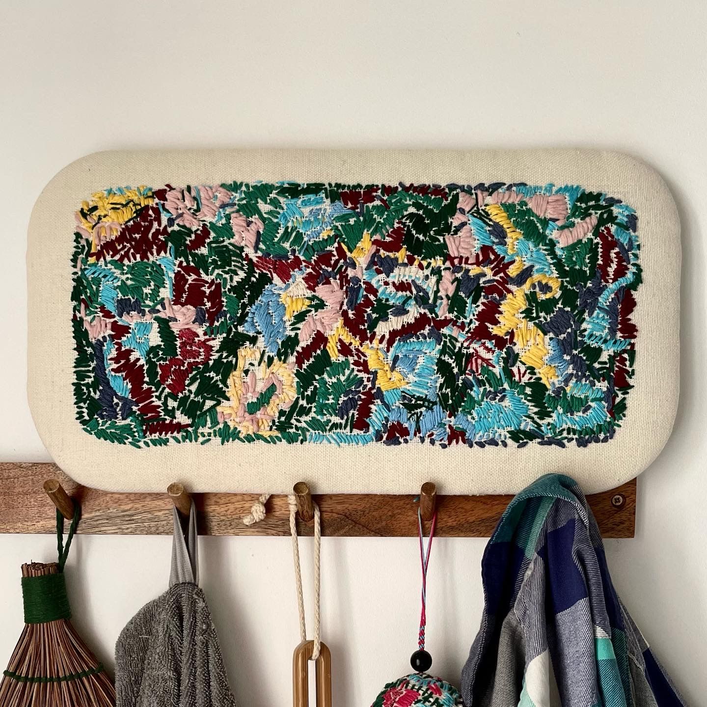 Лиза Корн (Объект - 
                  43 x 23 см) Collection Embrodery