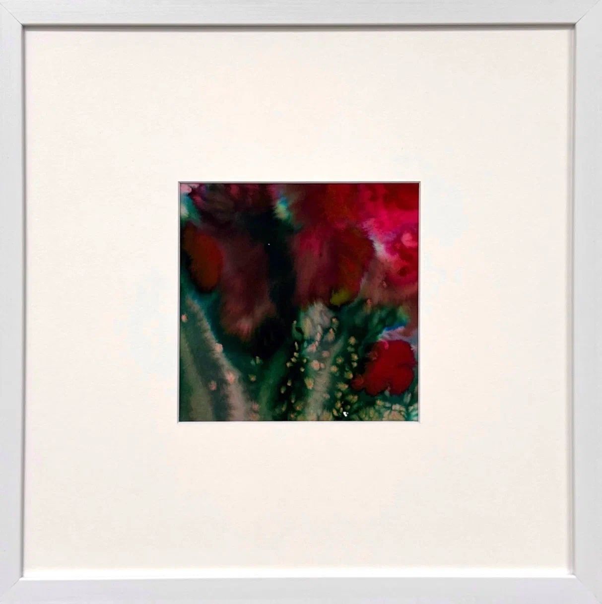 Анастасия Попова (Авторская графика - 
                  40 x 40 см) Красные цветы