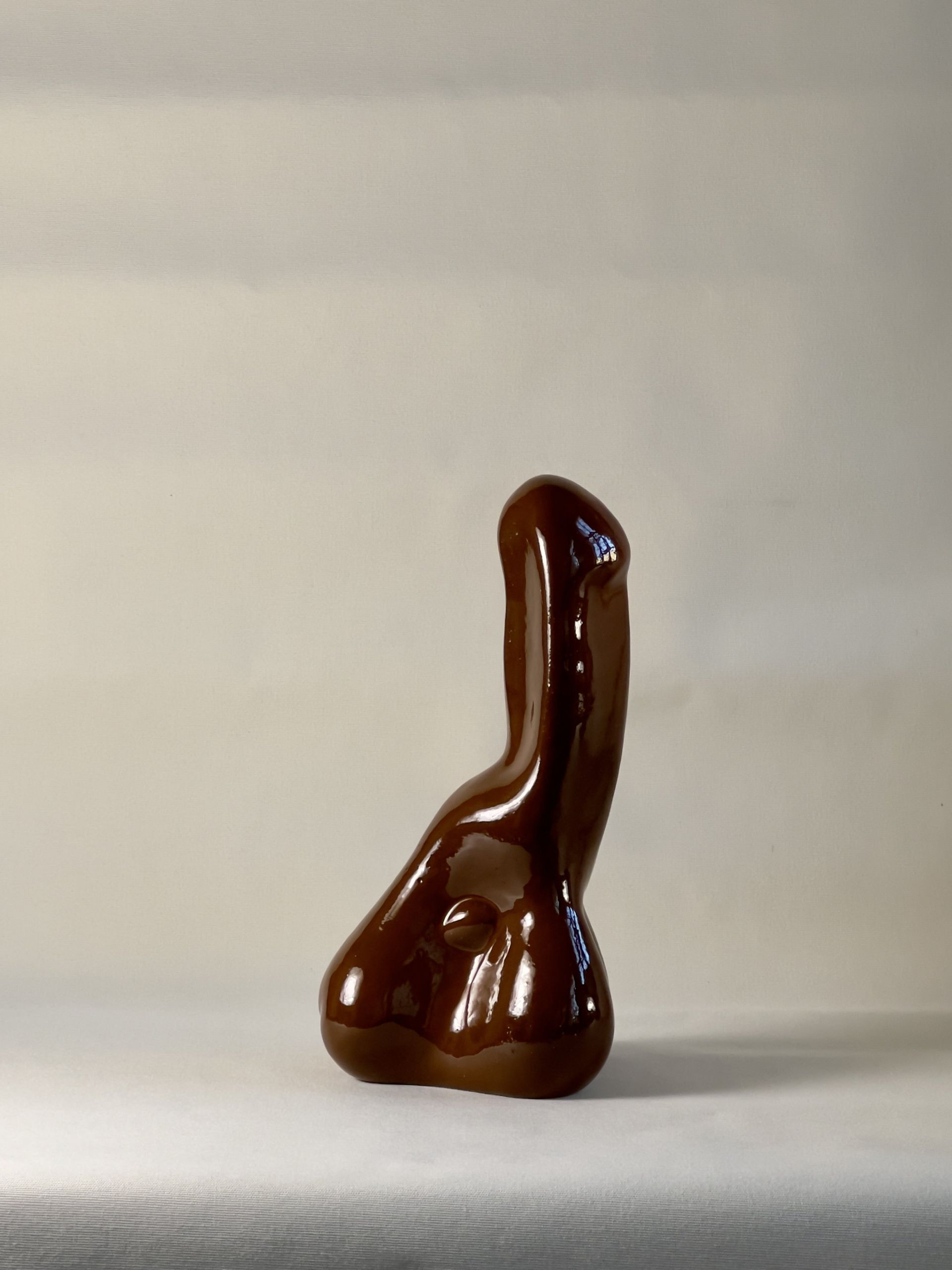 Полина Сутягина (Скульптура - 
                  14 x 27 см) Заяц-волк I