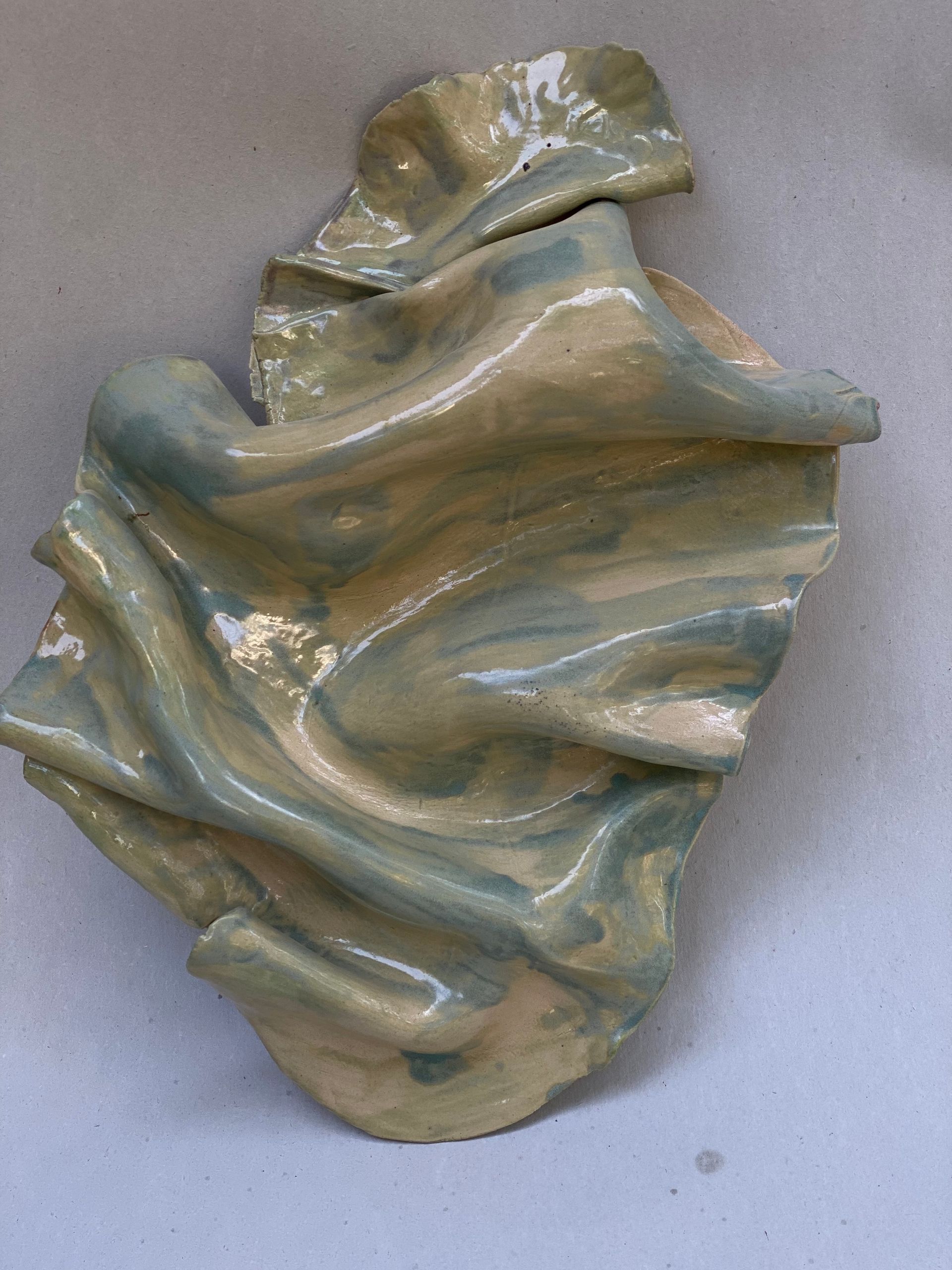 Асия Бареева (Объект - 
                  27 x 43 см) Панно глиняное