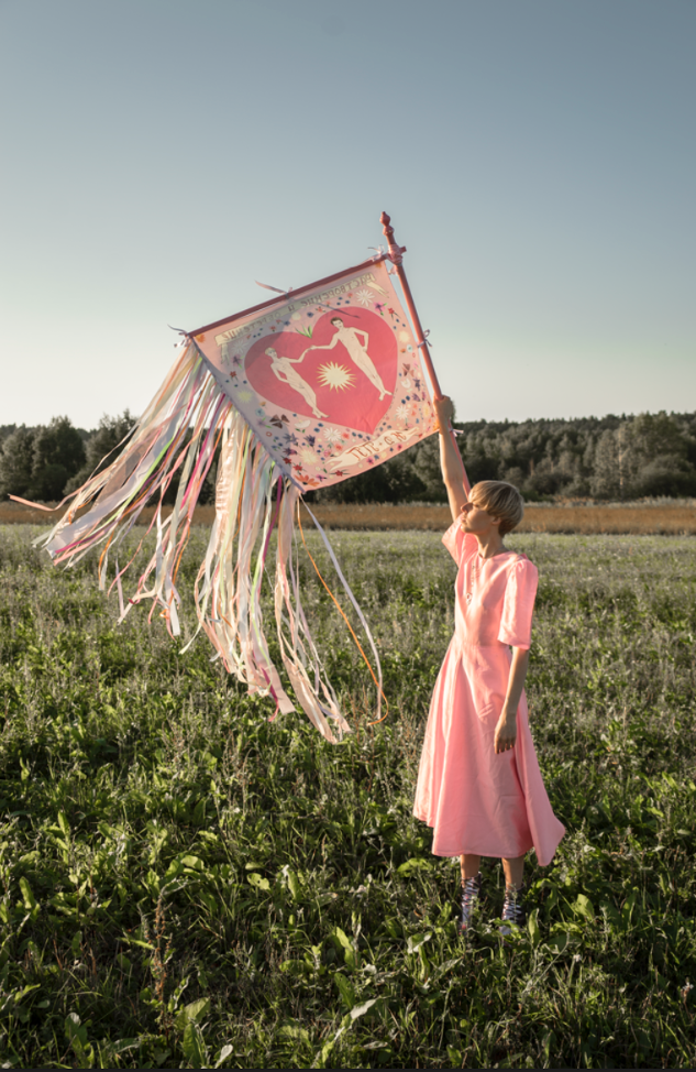Ксения Драныш (Фотография - 
                  49 x 70 см) Из проекта Flag of love