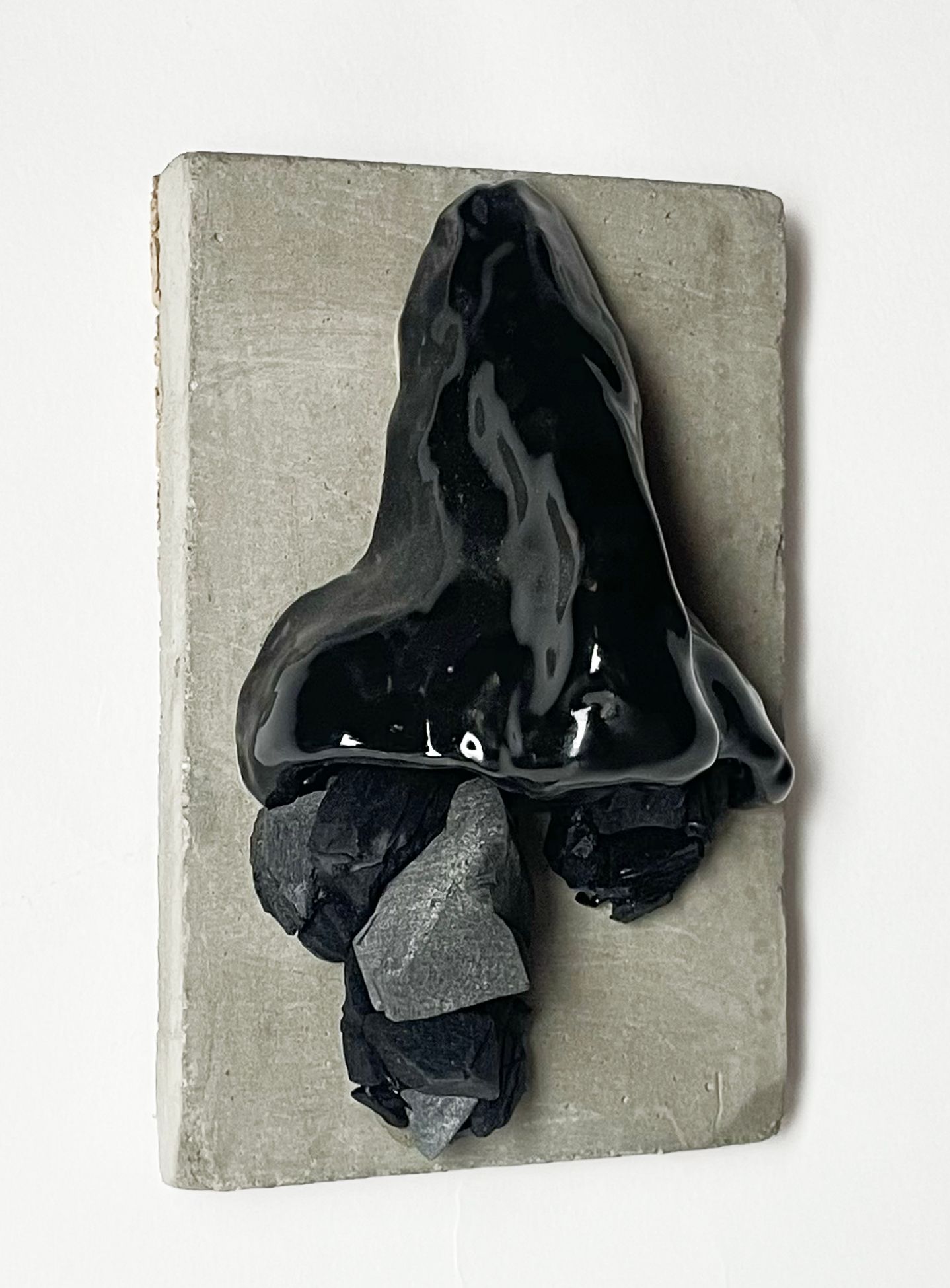 Любовь Лисицына (Скульптура - 
                  12 x 20 см) Что ты знаешь о себе, если никогда не дрался?