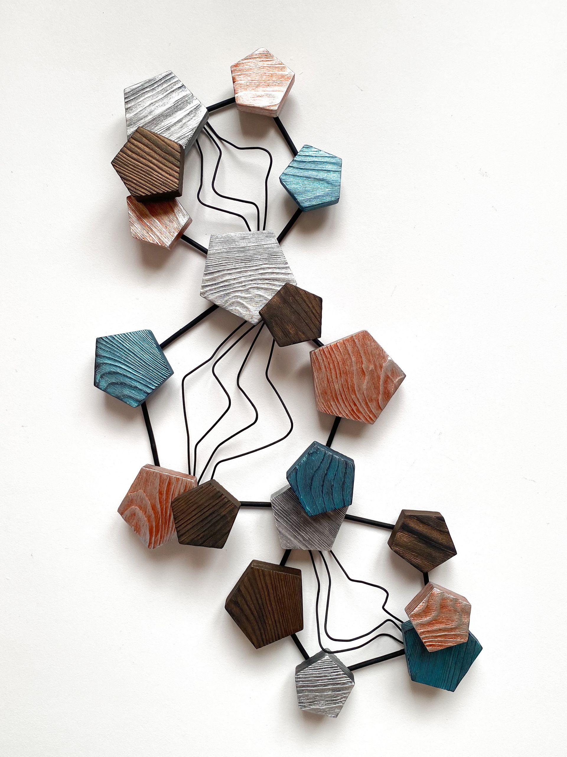 Роман Рыбянец (Объект - 
                  31 x 69 см) Бирюзовые кристаллы