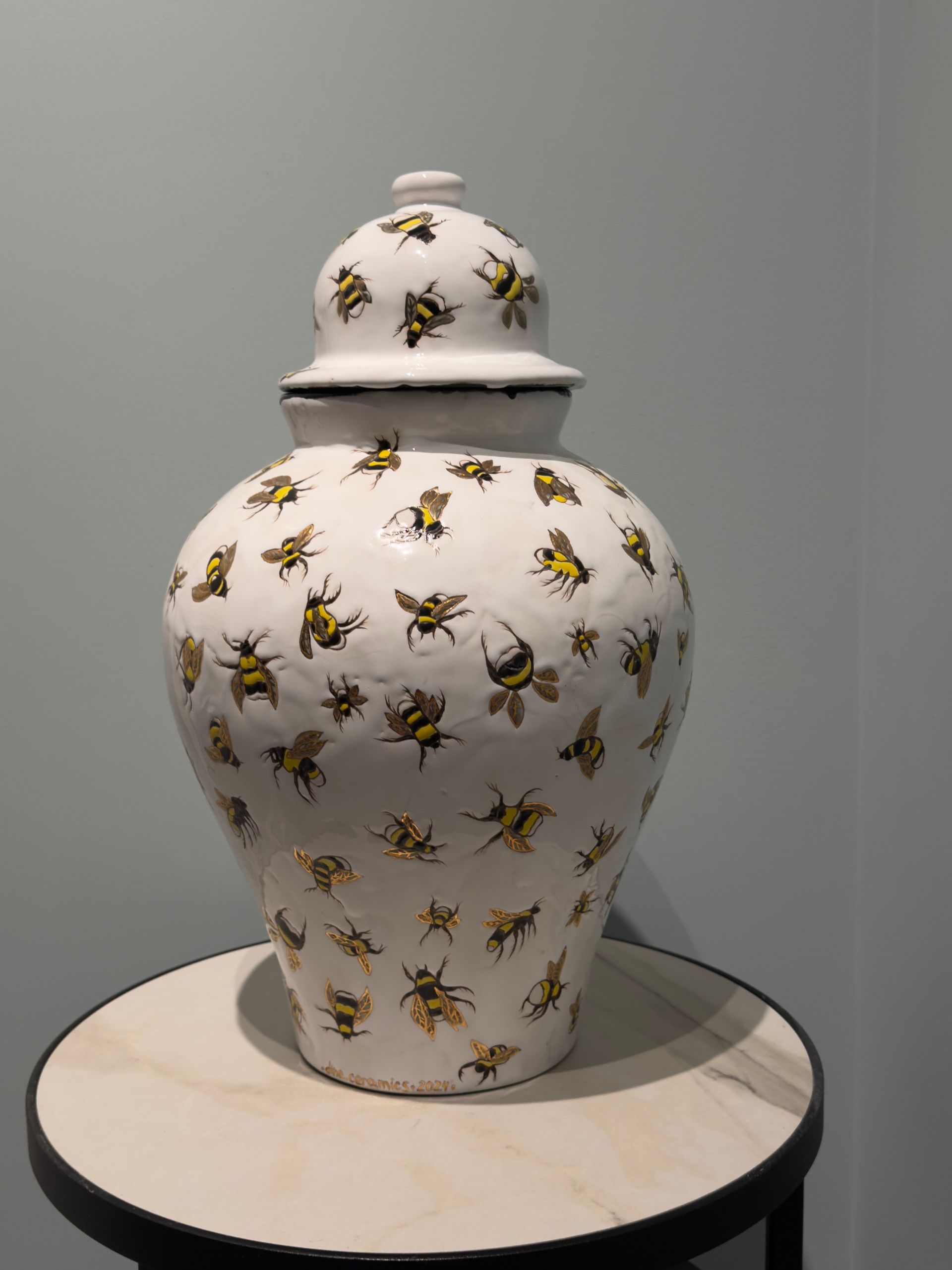 Динара Амирова (Скульптура - 
                  22 x 39 см) SHMEL&Co