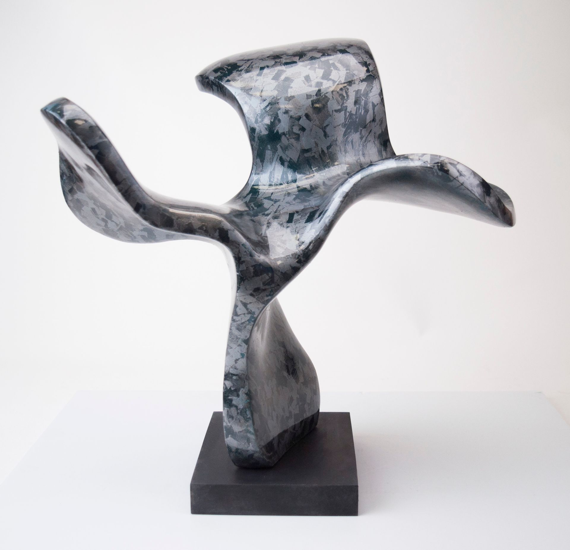 Сергей Борисов (Скульптура - 
                  40 x 42 см) Танец 2