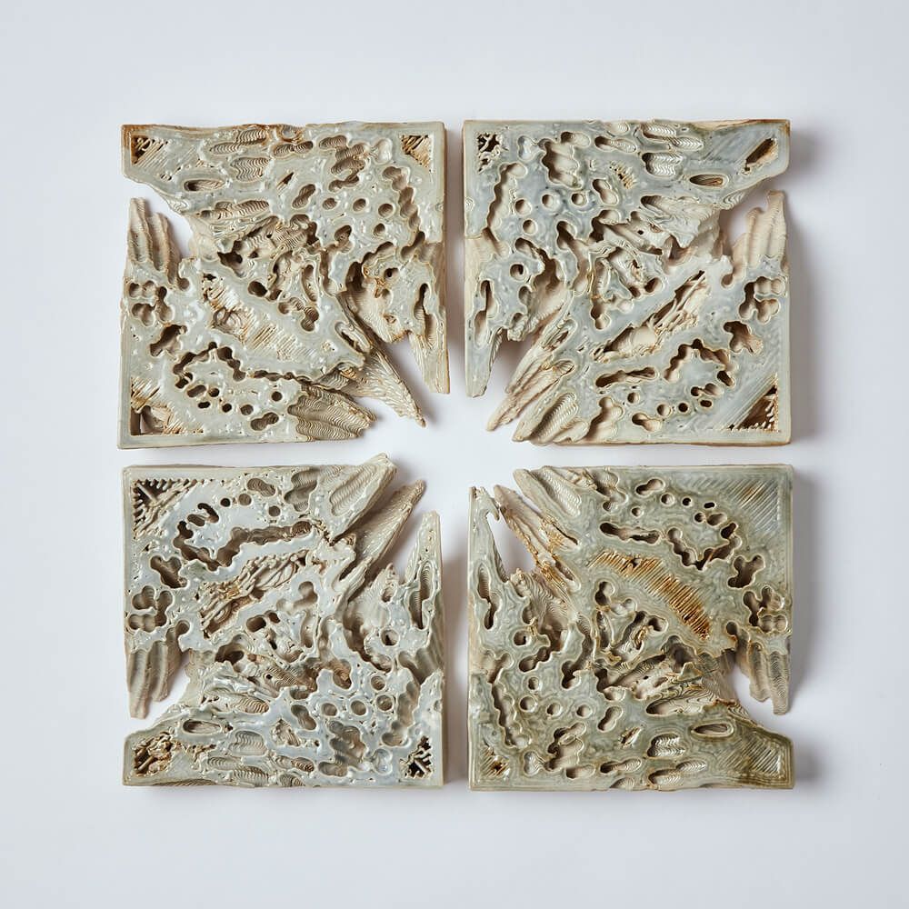 Данил Карамушкин (Скульптура - 
                  27 x 27 см) Anthill cut 01