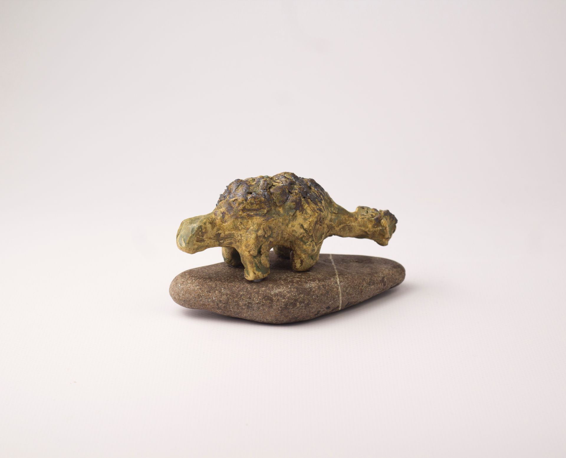 Анна Куняева (Скульптура - 
                  12 x 6 см) Анкилозавр