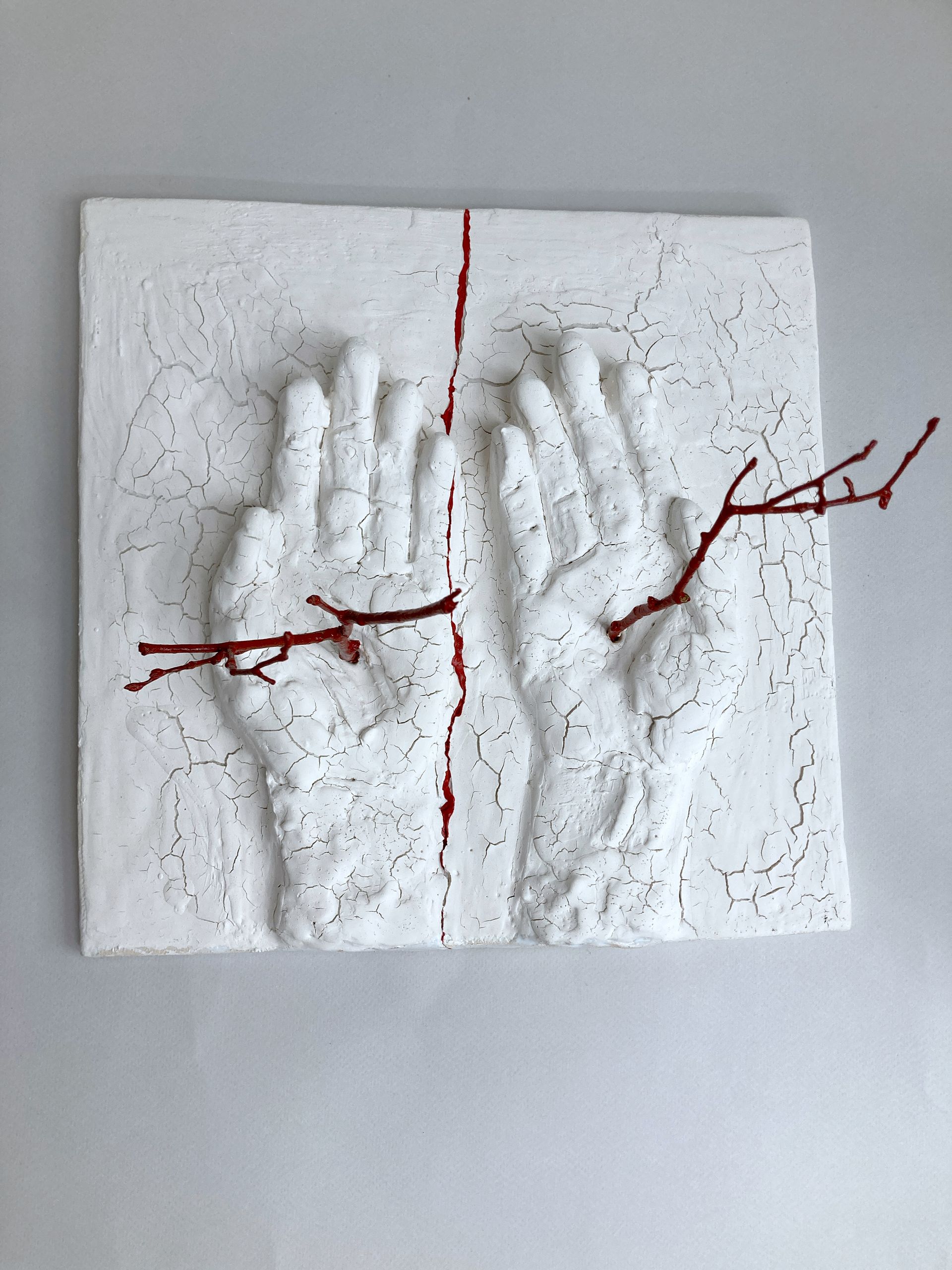 Оксана Афанасьева (Скульптура - 
                  31 x 31 см) Перерождение