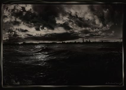 Александр Китаев (Фотография - 
                  30 x 40 см) Нева