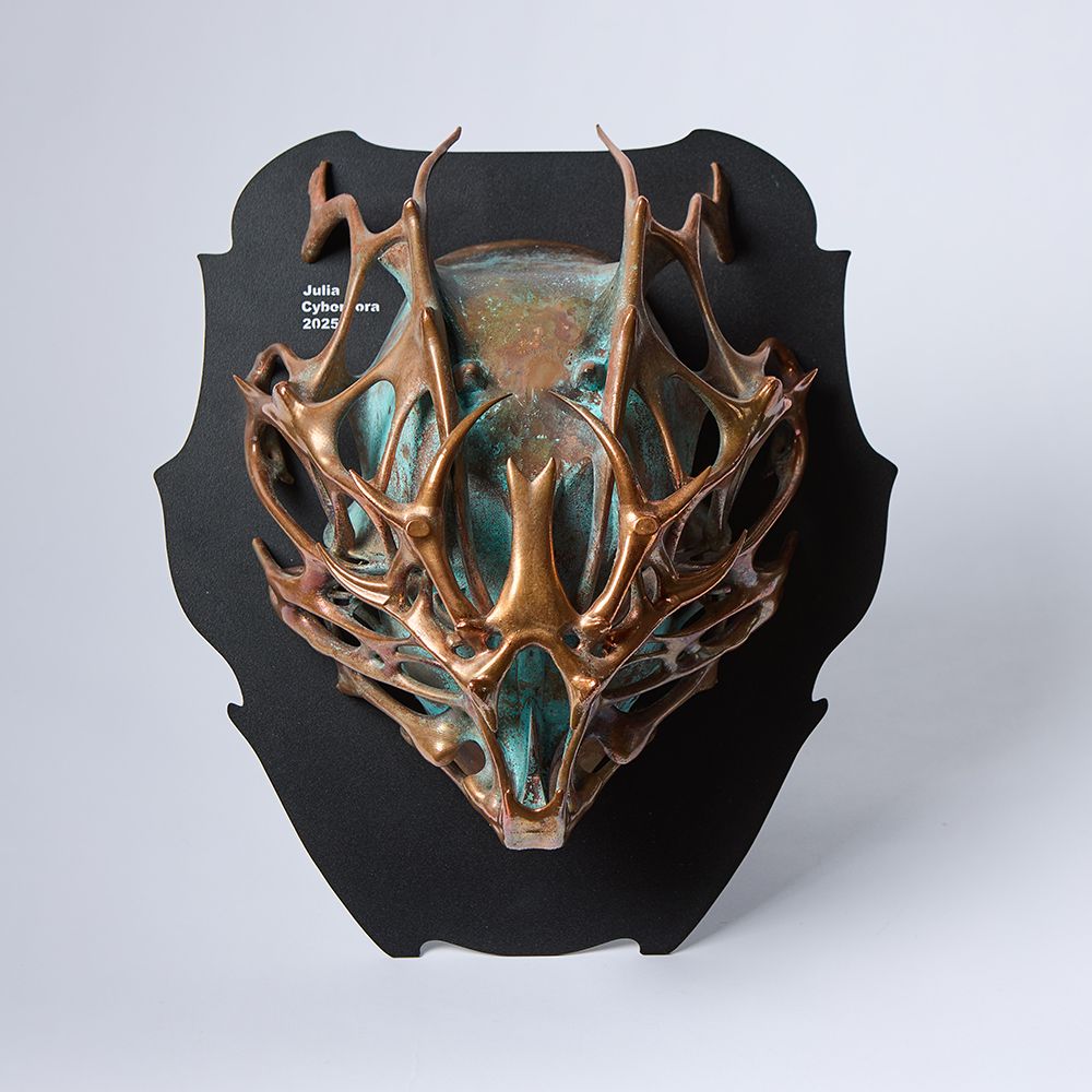 Юлия Низамутдинова (Cyberflora) (Скульптура - 
                  33 x 32 см) Crypto_invader 3