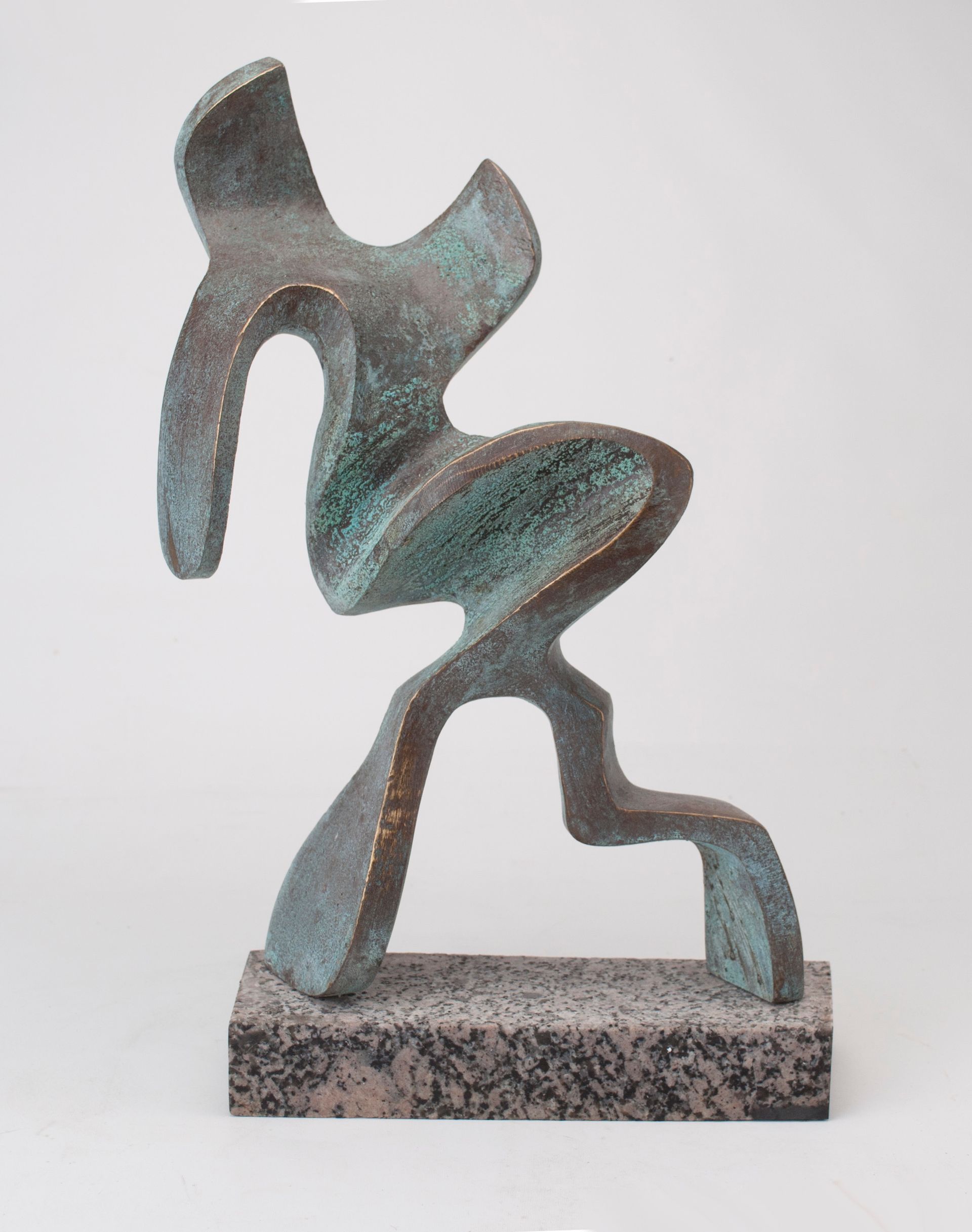 Сергей Борисов (Скульптура - 
                  25 x 36 см) Привет
