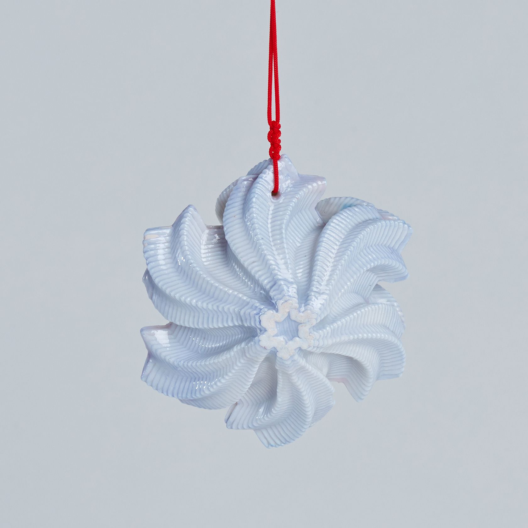 Данил Карамушкин (Скульптура - 
                  7 x 7 см) Snowflake № 04