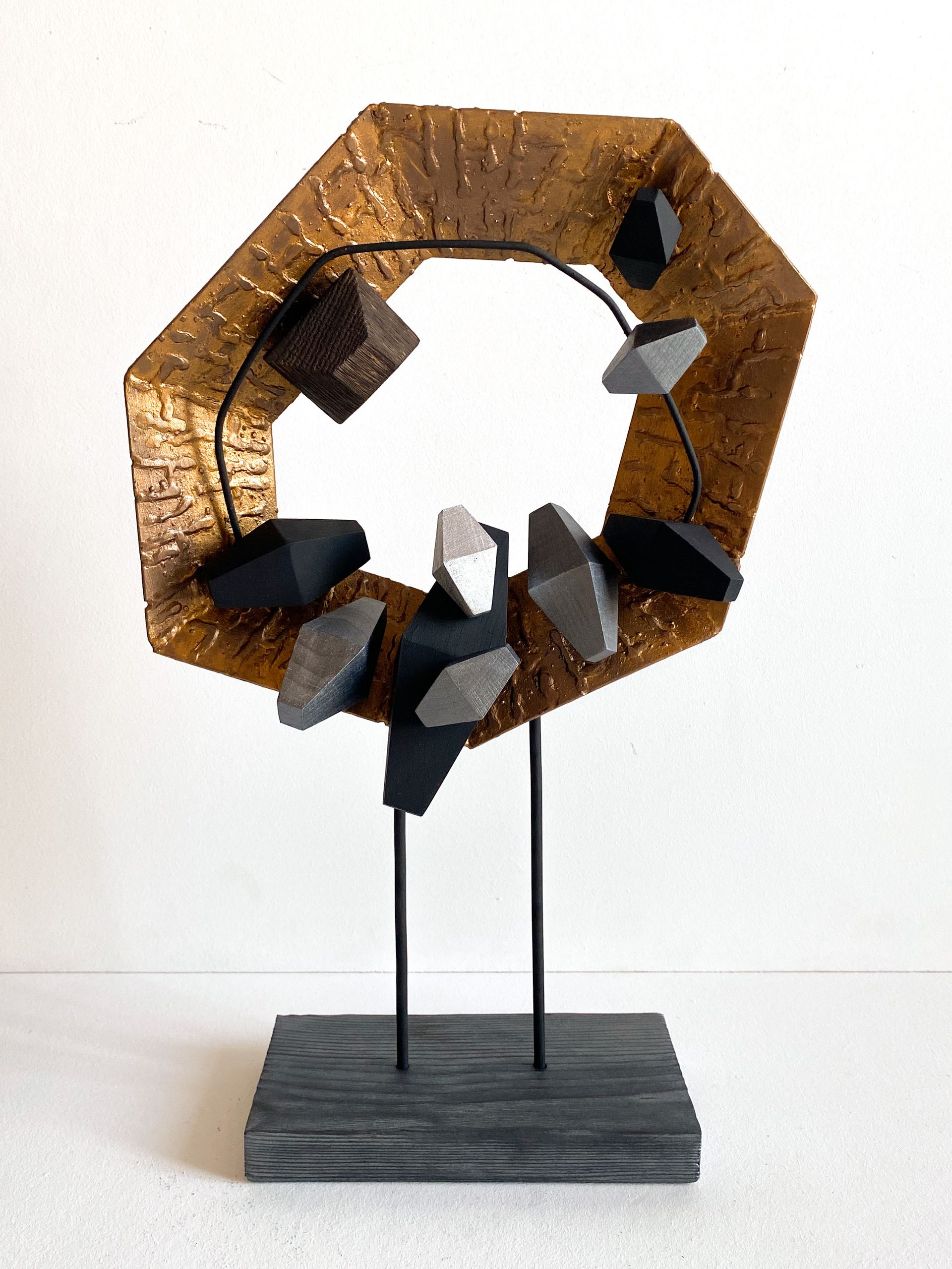 Роман Рыбянец (Скульптура - 
                  27 x 43 см) Марказит