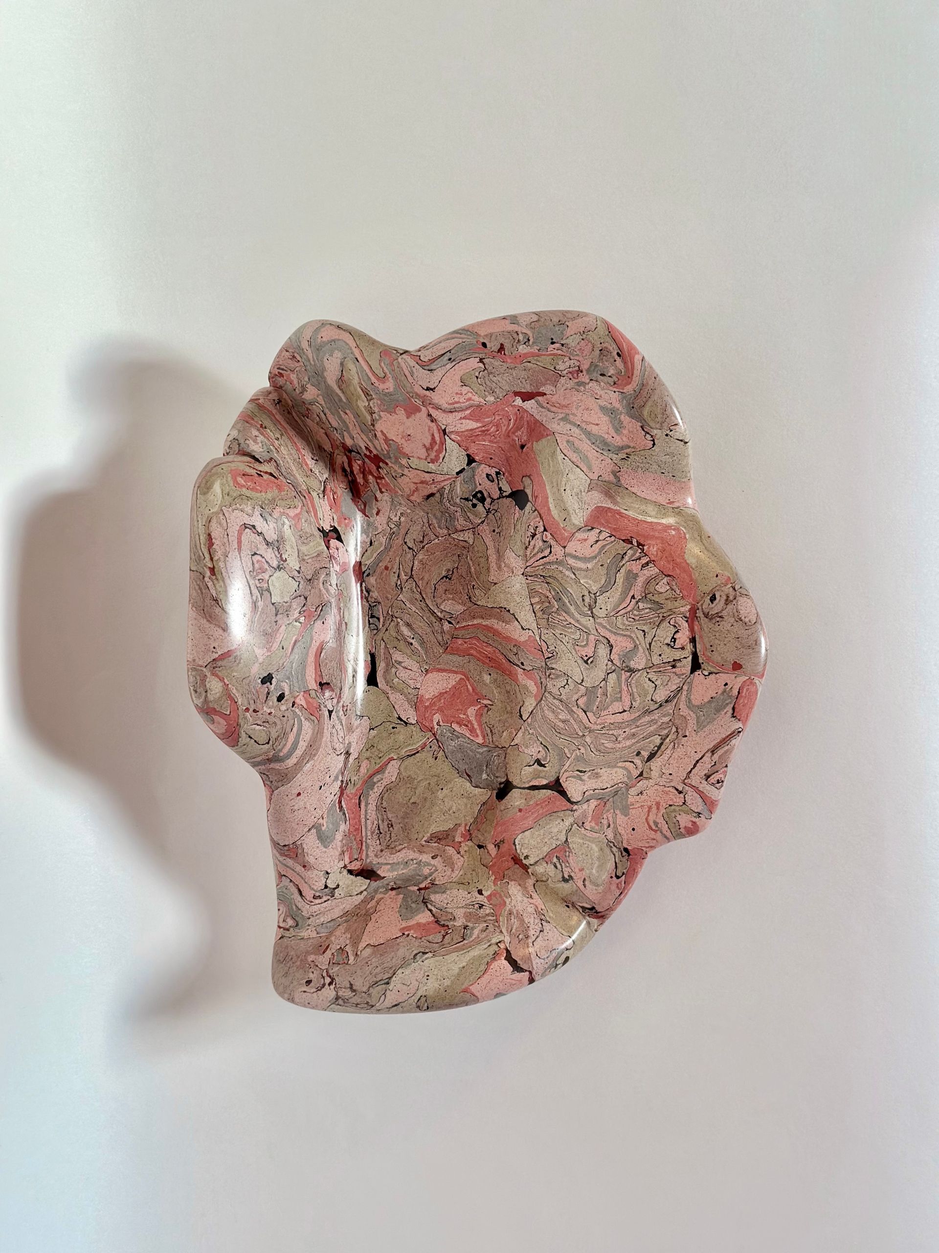 Анастасия Смольнякова (Скульптура - 
                  18 x 23.5 см) HANA NEBULA