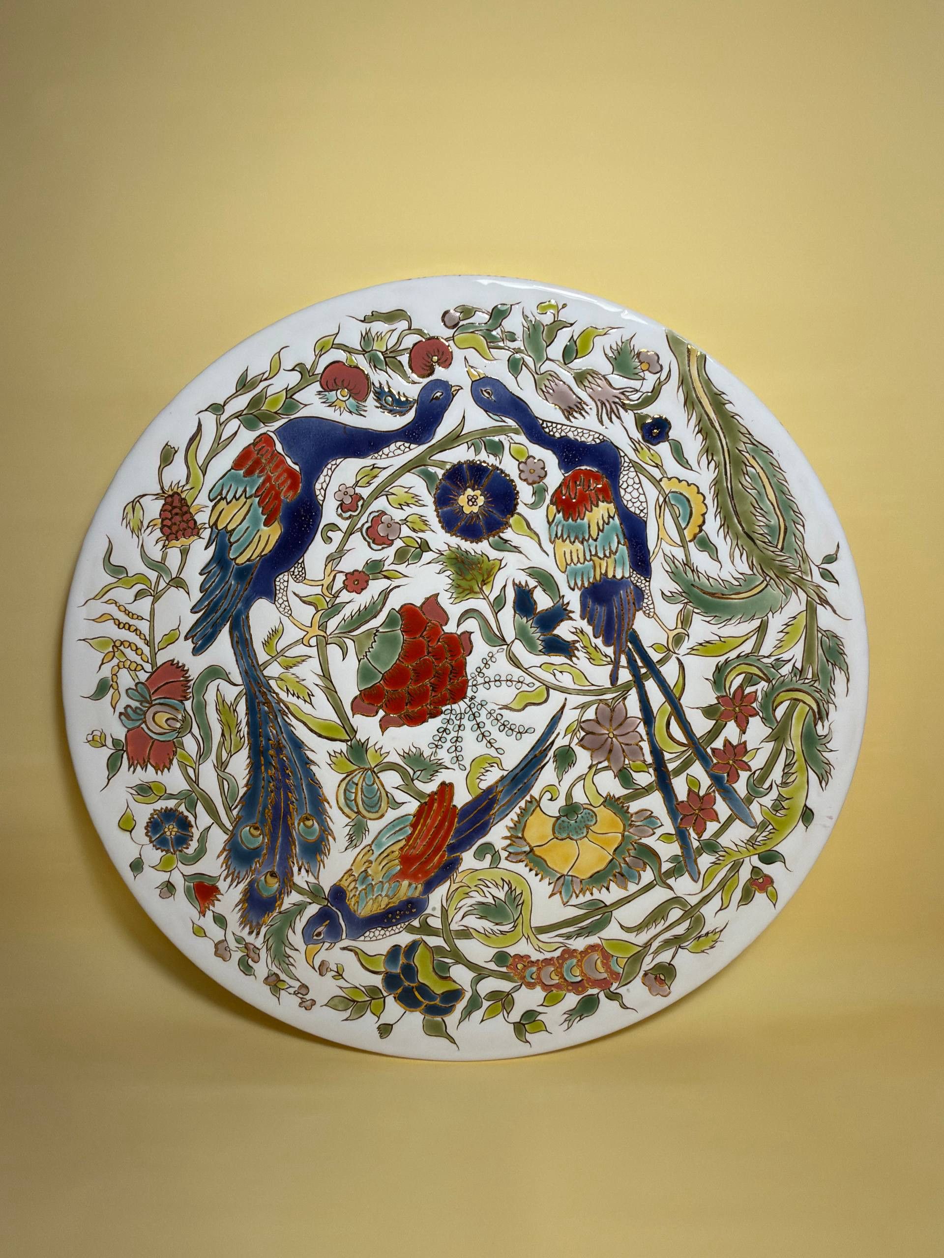 Динара Амирова (Объект - 
                  35 x 35 см) Райские птицы