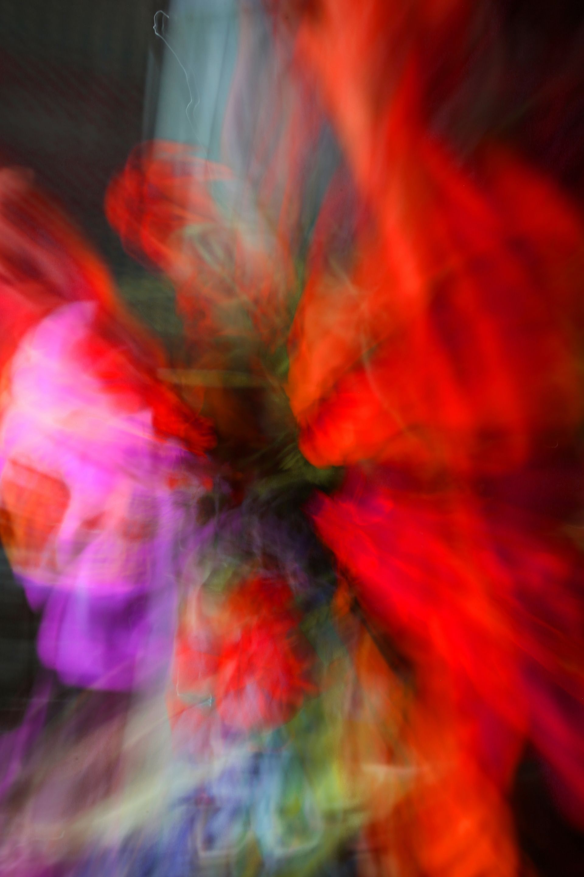 Татьяна Сенчило (Фотография - 
                  100 x 70 см) Из серии "Исчезнуть, замолчать, услышать"