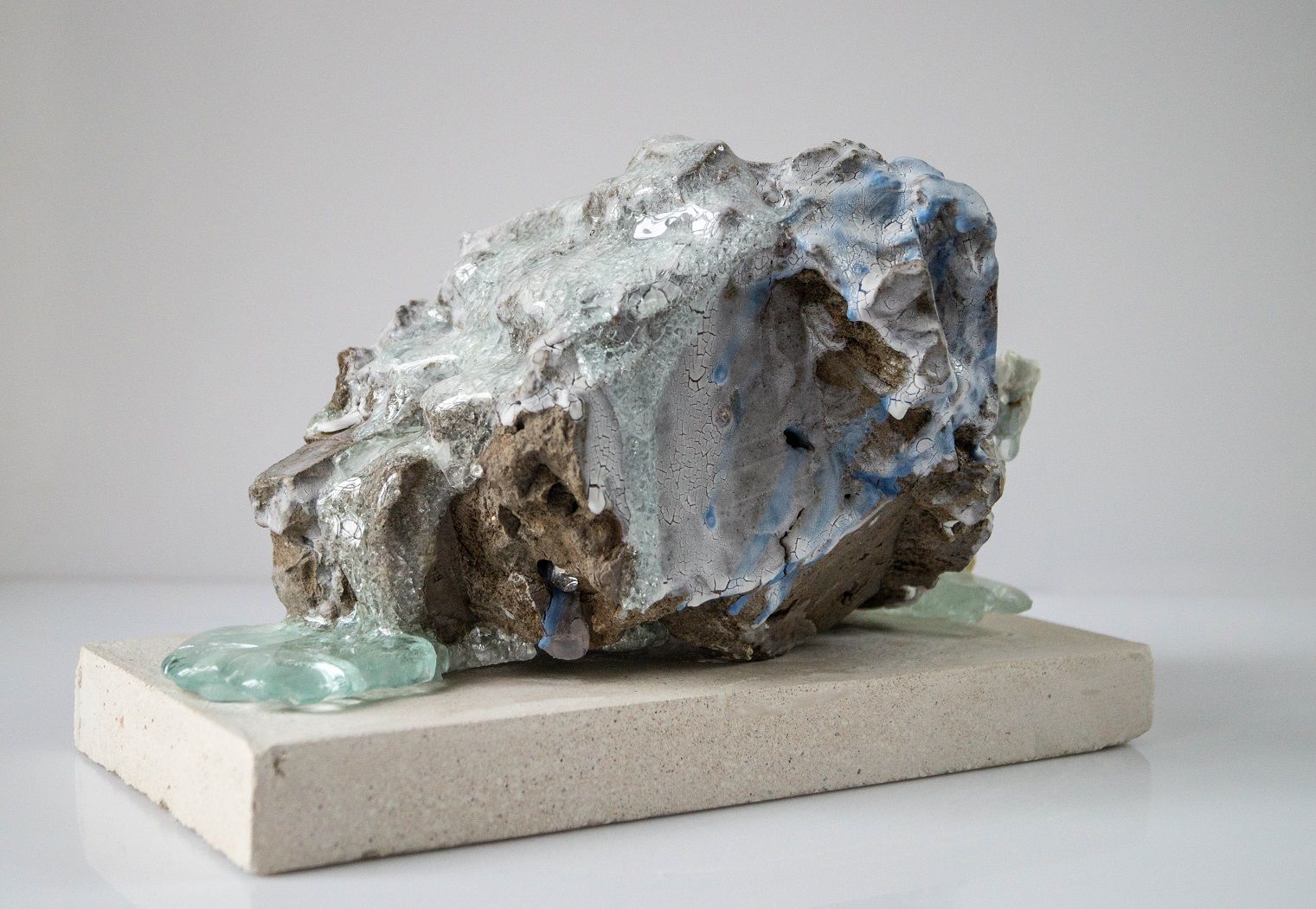 Майя Харитонова (Скульптура - 
                  16 x 19 см) ОБЛОМКИ СНОВ №7