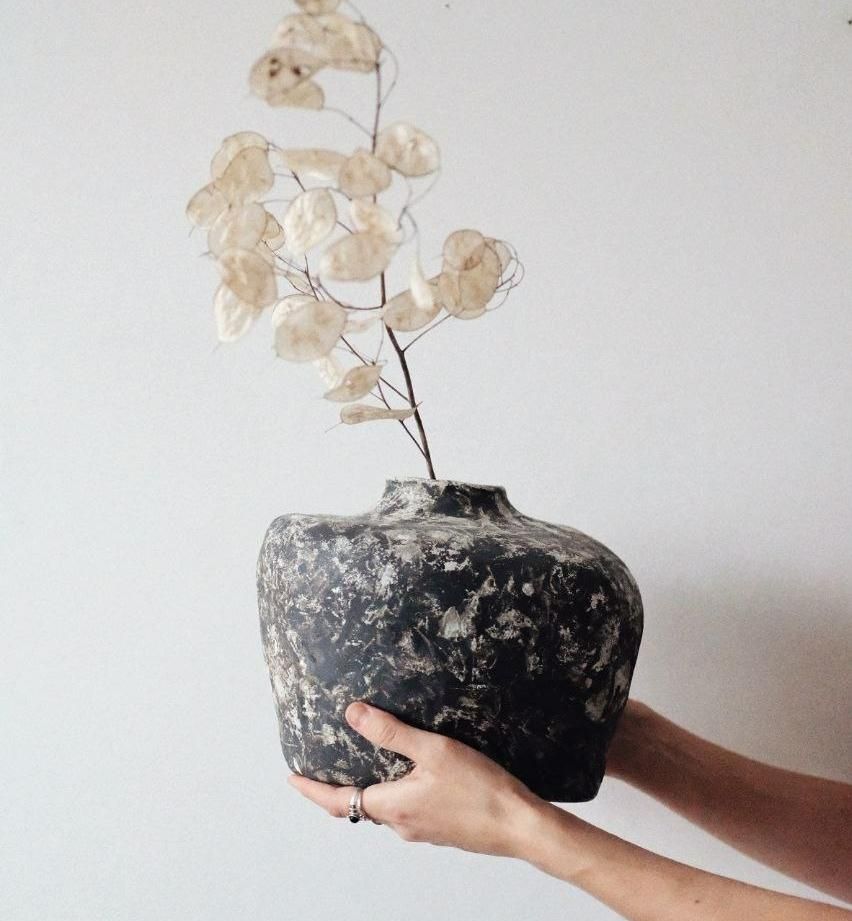 Алина Егорова (Скульптура - 
                  21 x 18 см) Ваза "Ракушка"