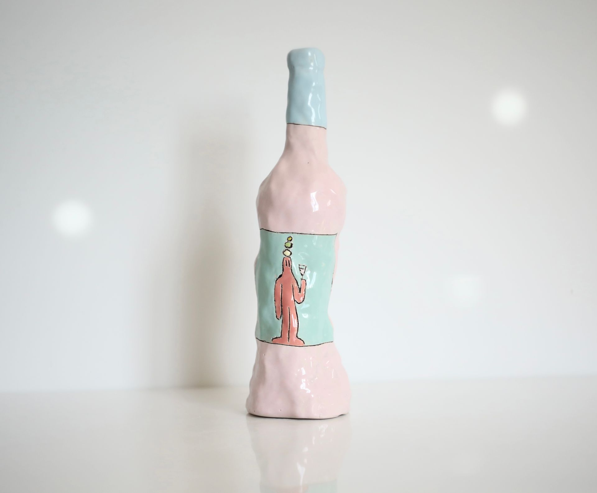 Инна Крыжановская (Скульптура - 
                  8 x 30 см) Розовое вино