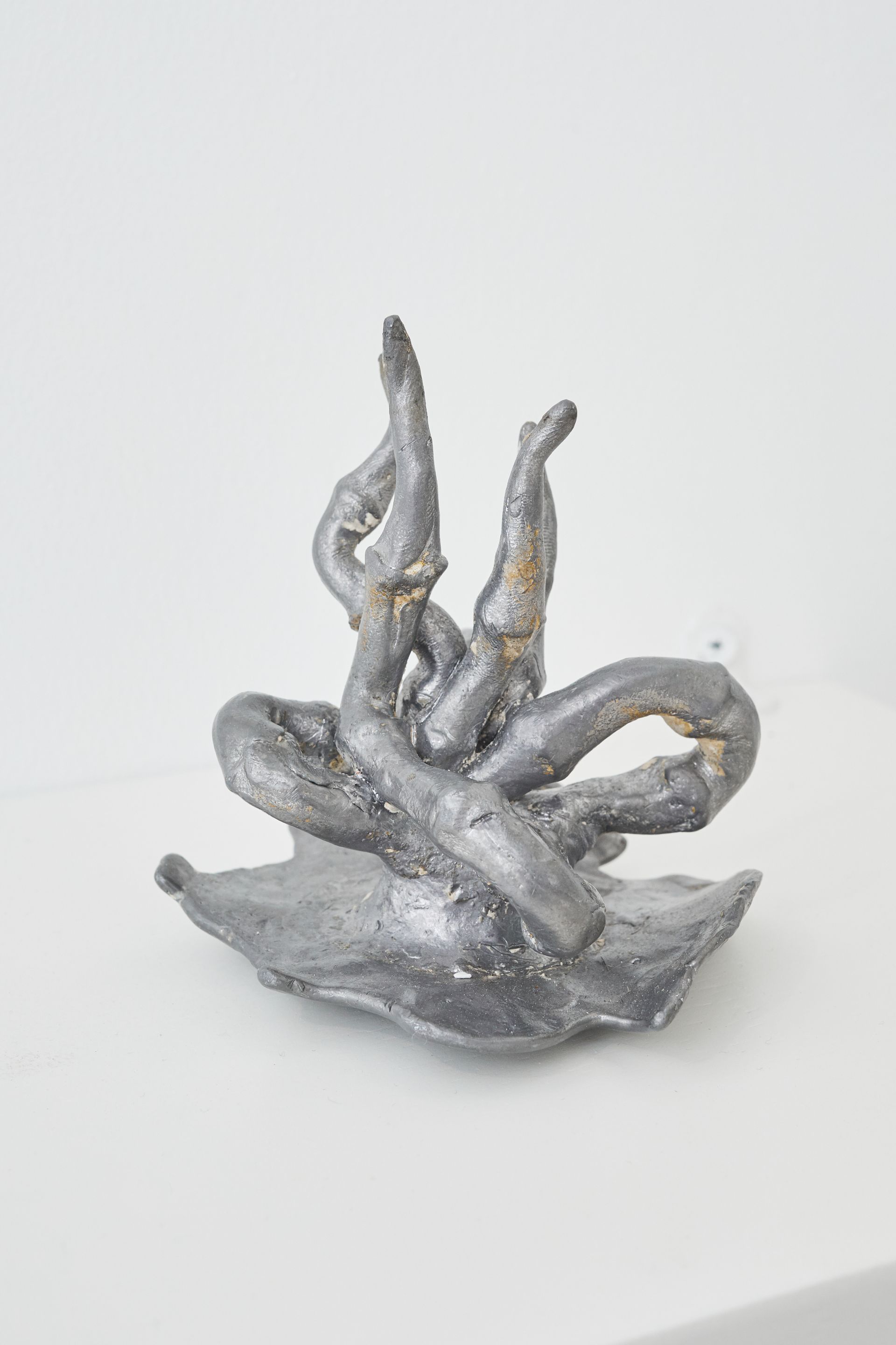 Дмитрий Булныгин (Скульптура - 
                  10 x 11 см) Медуза #4