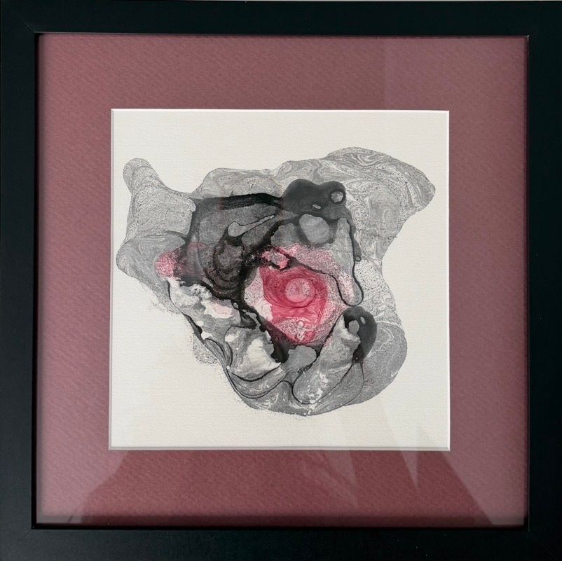 Виктория Марченко (Авторская графика - 
                  30 x 30 см) Red trace